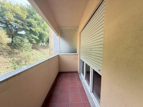 Apartamento T2 para Arrendar em Guimarães