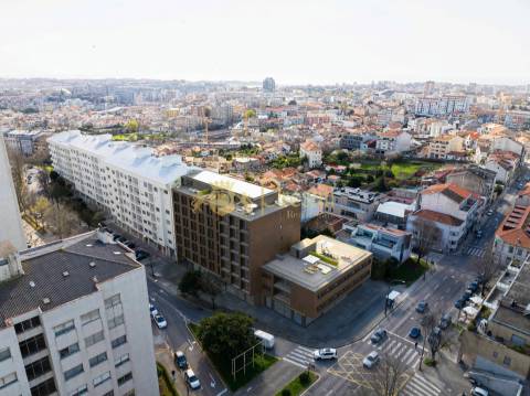 Apartamento T3 à Venda – Porto