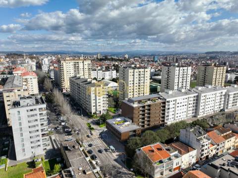 Apartamento T4 Duplex à Venda – Porto