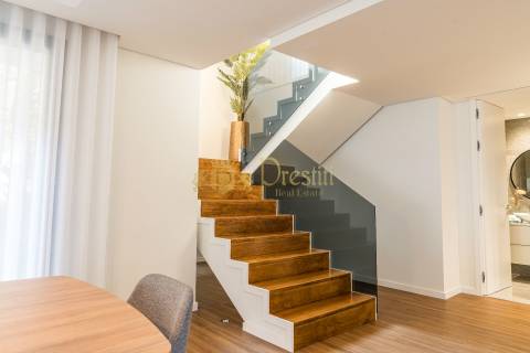 Moradia T3+1 com Piscina em Abação