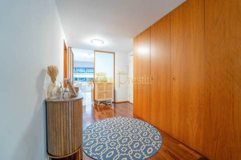 Apartamento T2 à Venda em Creixomil, Guimarães