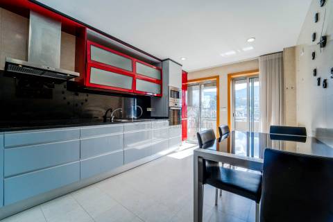 Arrenda-se Apartamento T3 na Costa, Guimarães