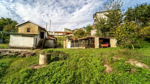 Vende-se Quintinha em Infias - Oportunidade Única