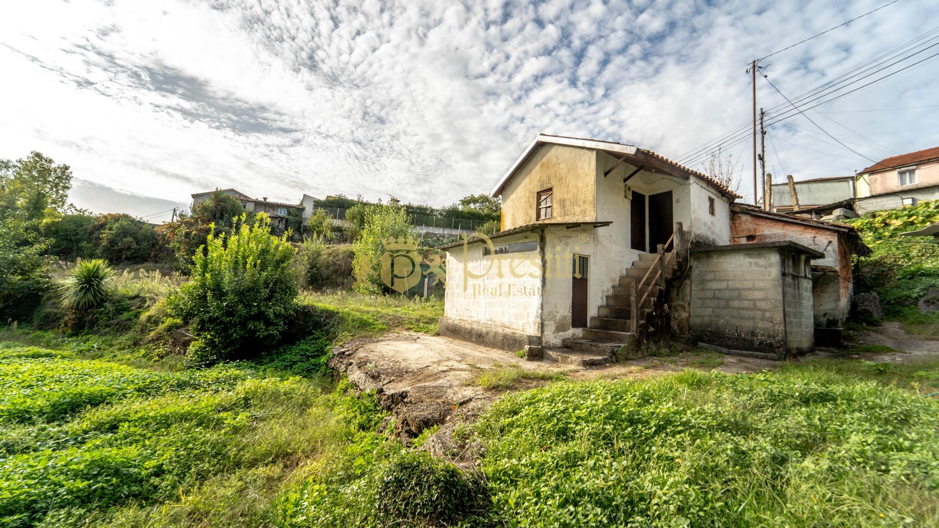 Vende-se Quintinha em Infias - Oportunidade Única