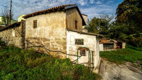 Vende-se Quintinha em Infias - Oportunidade Única