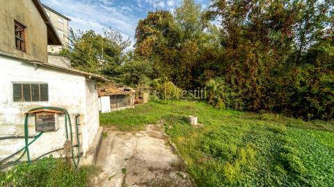 Vende-se Quintinha em Infias - Oportunidade Única