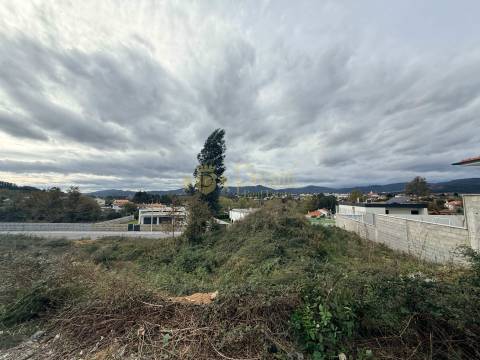 Lote para Moradia Individual em Prazins, Guimarães