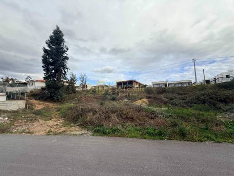 Lote para Moradia Individual em Prazins, Guimarães