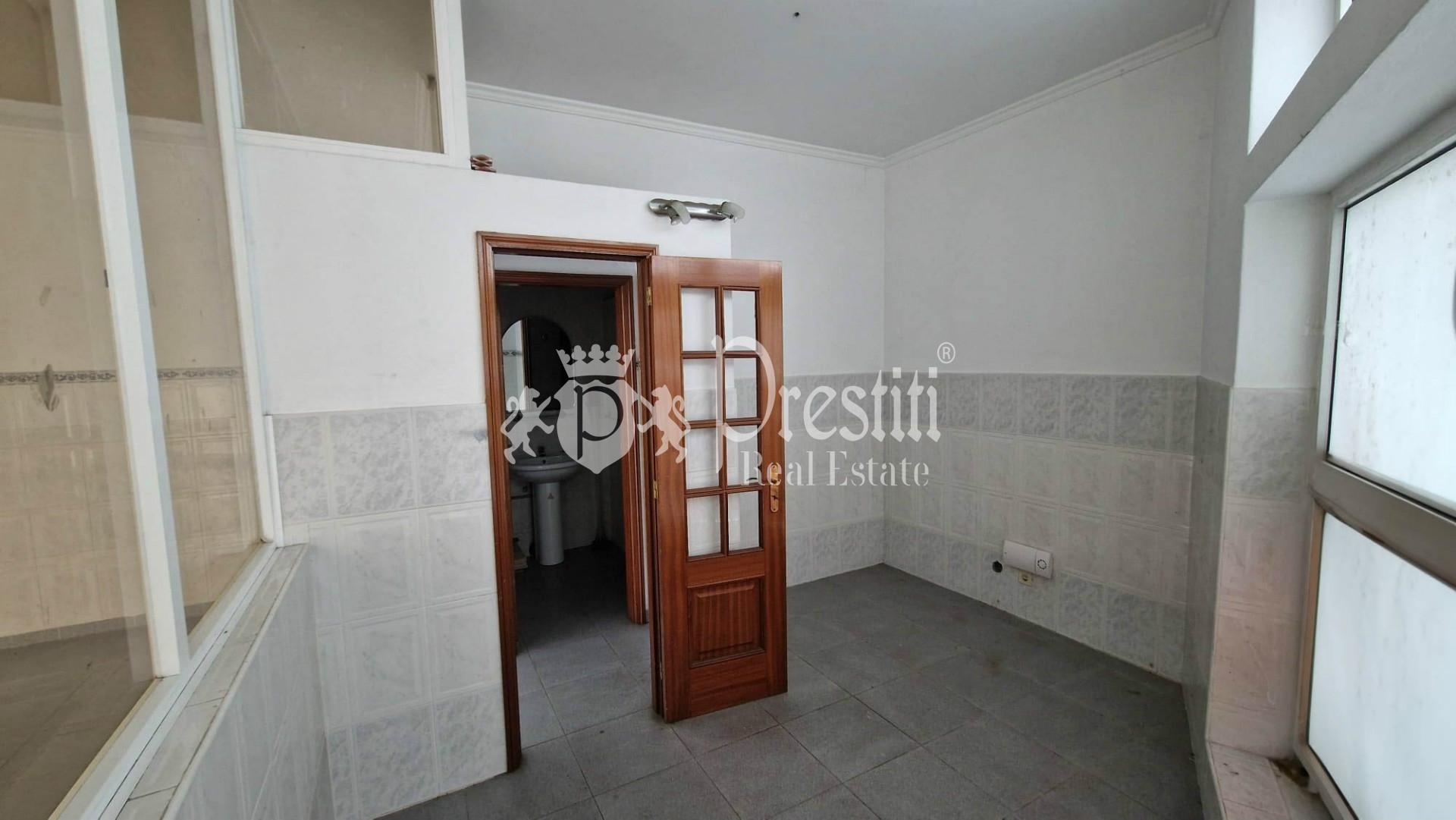 Loja destinada a Comércio – Imóvel de Banco