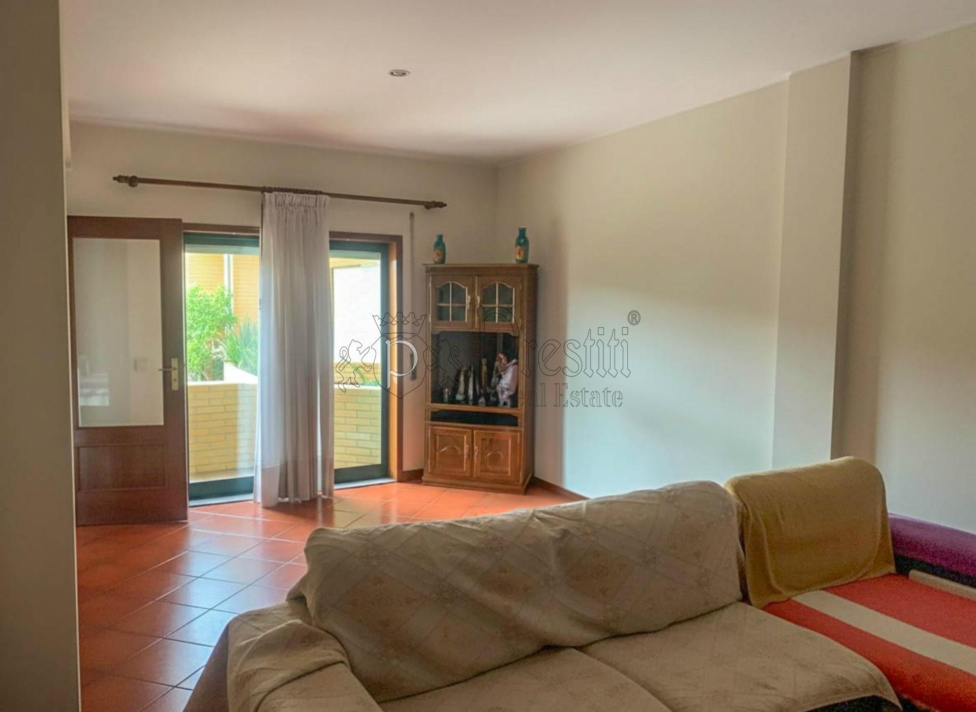 Apartamento 2 Suites em Esmeriz – Conforto, Modernidade