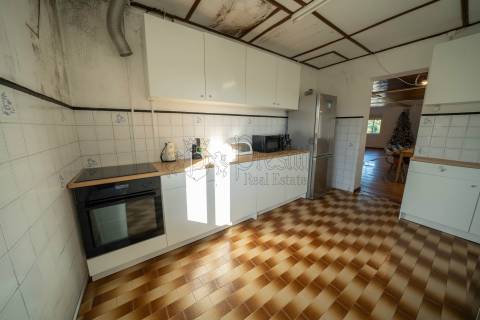 Excelente Oportunidade, Moradia T5 em Lordelo, Guimarães