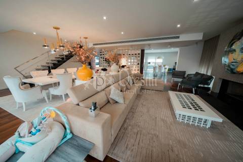 Moradia Única com Vista Deslumbrante, a Minutos de Guimarães