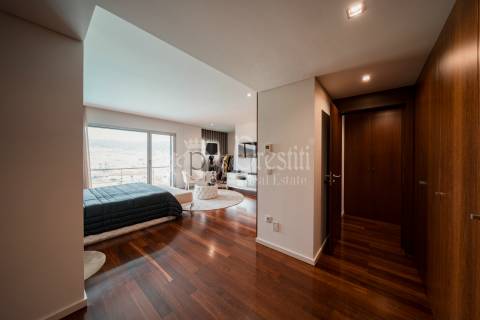 Moradia Única com Vista Deslumbrante, a Minutos de Guimarães