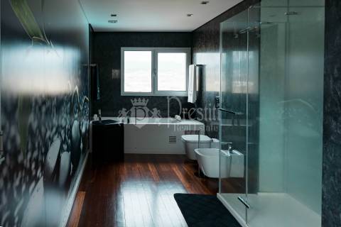 Moradia Única com Vista Deslumbrante, a Minutos de Guimarães