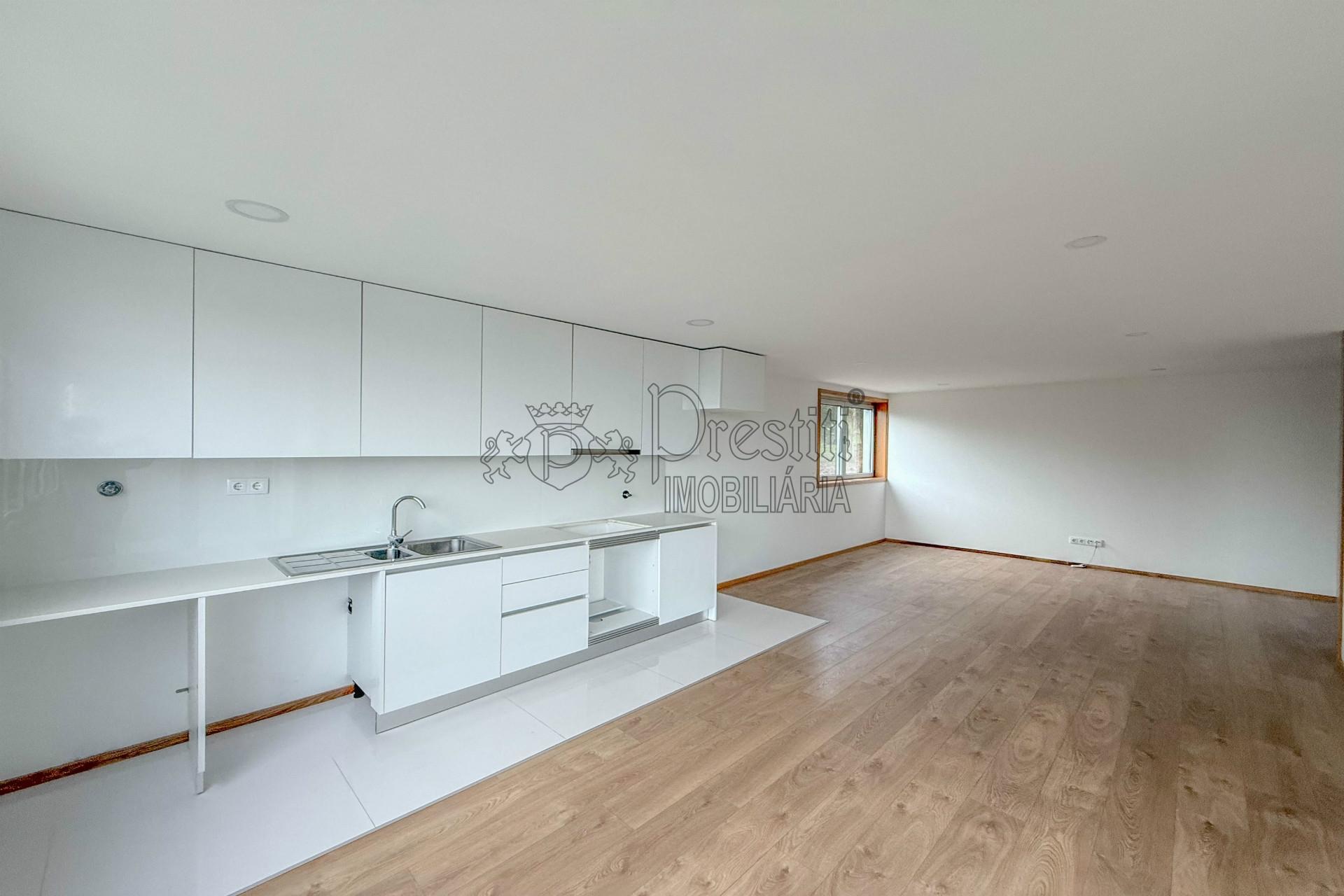 Apartamento T2 para Arrendar em Guimarães