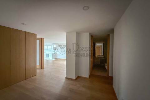 Apartamento T2 para Arrendar em Guimarães