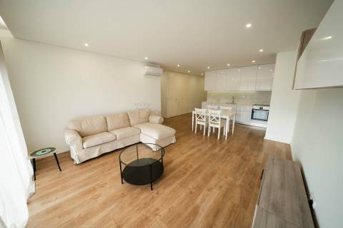 Começar uma nova história num T1 cheio de encanto em Oliveira, São Paio, São Sebastião