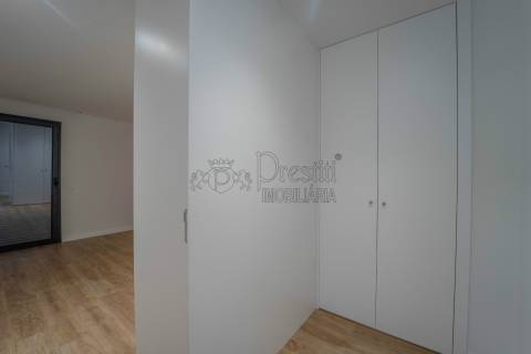 Apartamento 2 Suites para Arrendar em Guimarães