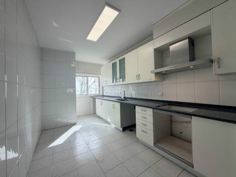Apartamento T3 Duplex para alugar em Guimarães