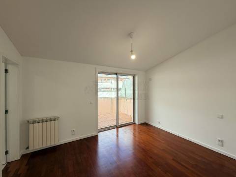 Apartamento T3 Duplex para alugar em Guimarães