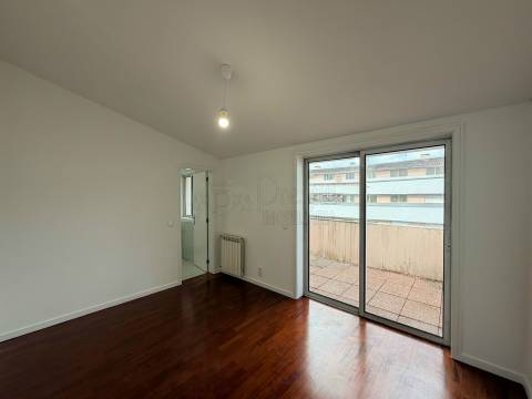 Apartamento T3 Duplex para alugar em Guimarães