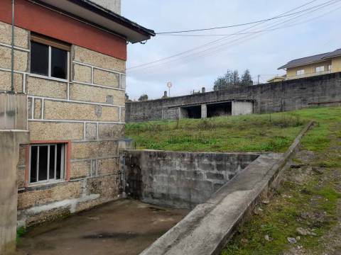 Moradia T3 à venda em Marco de Canaveses