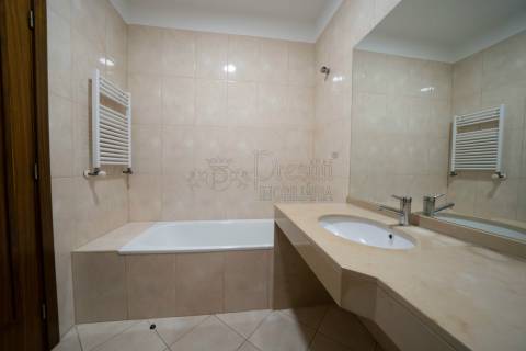 Apartamento T2 para alugar Junto ao Guimarães Shopping