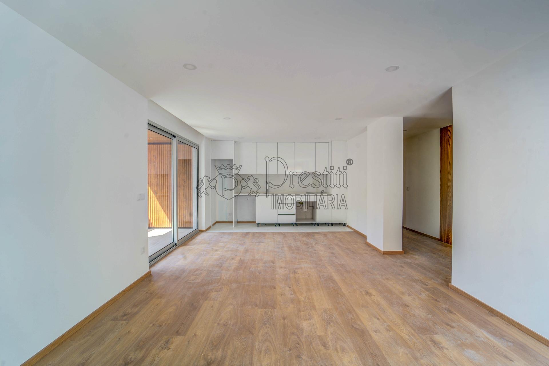 Apartamento T2 para Arrendar em Guimarães