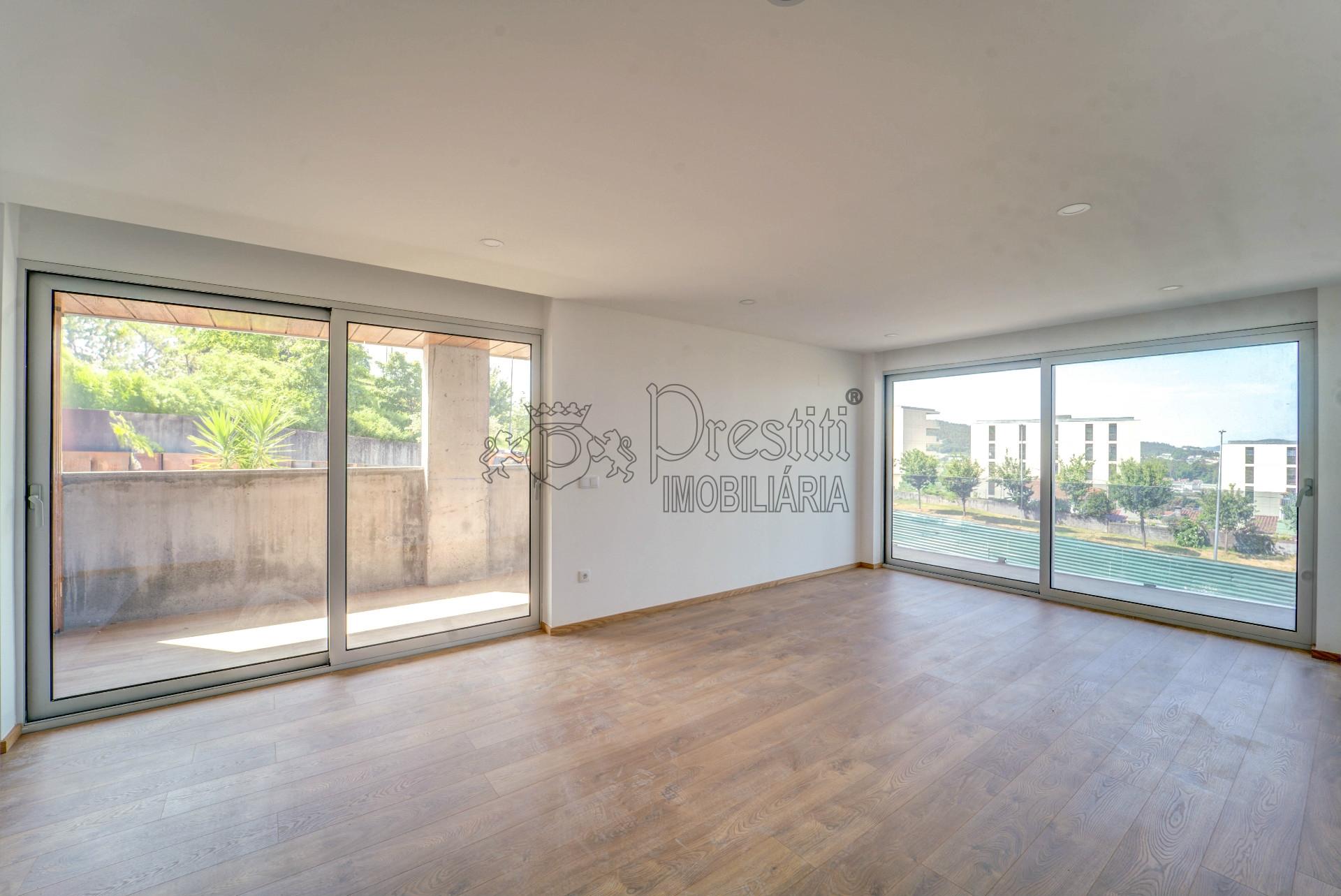 Apartamento T2 para Arrendar em Guimarães
