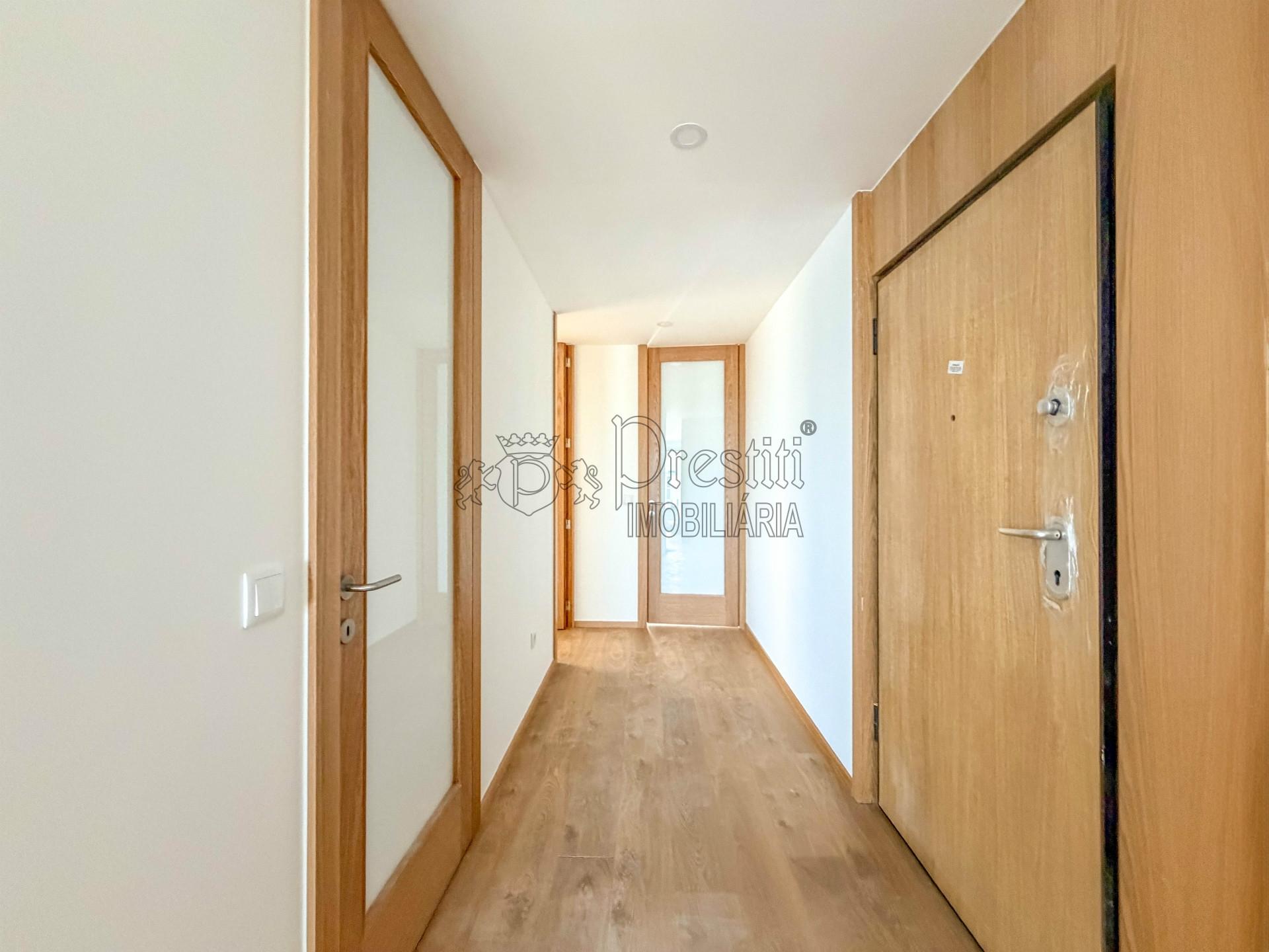Apartamento T2 para Arrendar em Guimarães