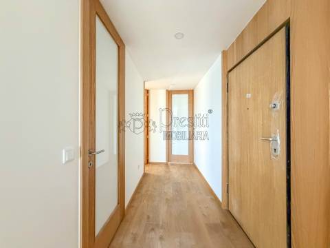 Apartamento T2 para Arrendar em Guimarães