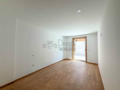 Apartamento T2 para Arrendar em Guimarães