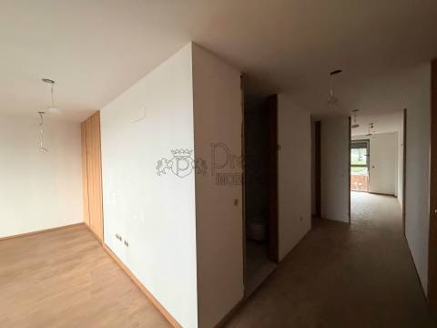 Apartamento T2 para Arrendar em Guimarães - desde 860€