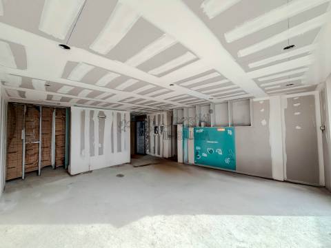 Apartamento T2 para Arrendar em Guimarães