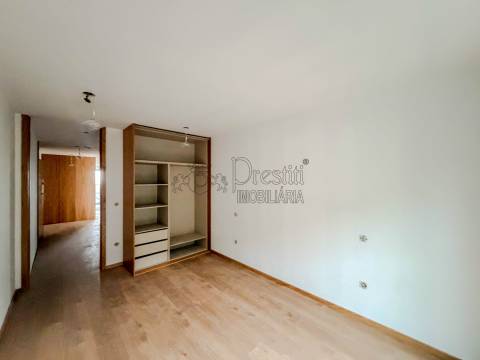 Apartamento T2 para Arrendar em Guimarães