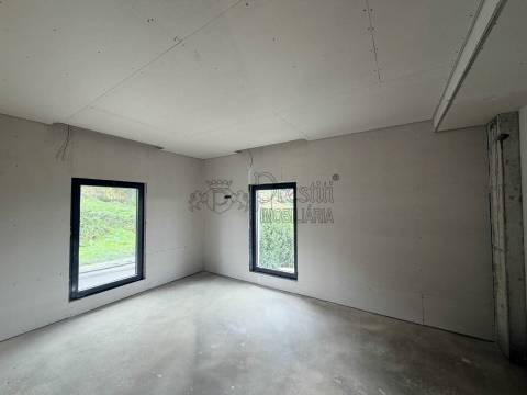 Apartamento T3 para alugar em Moreira de Cónegos