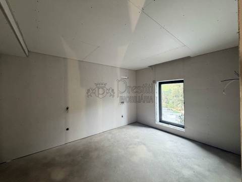 Apartamento T3 para alugar em Moreira de Cónegos