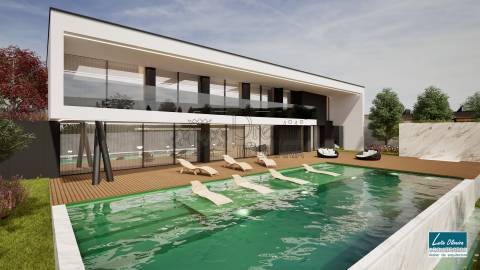 Moradia T4+1 com 4 Suites e piscina privativa em Guimarães