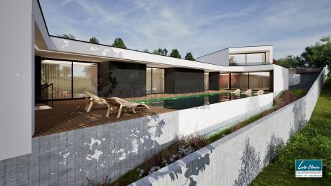 Moradia T4 de Luxo com Piscina em Guimarães