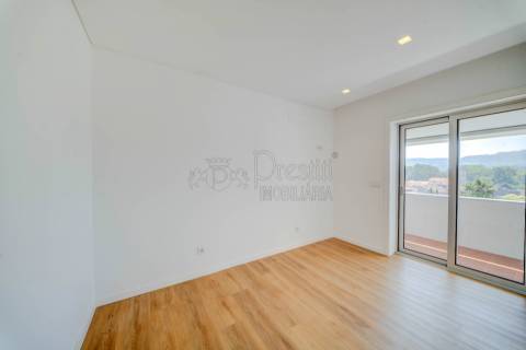 Apartamento T3 Duplex para alugar em Vizela