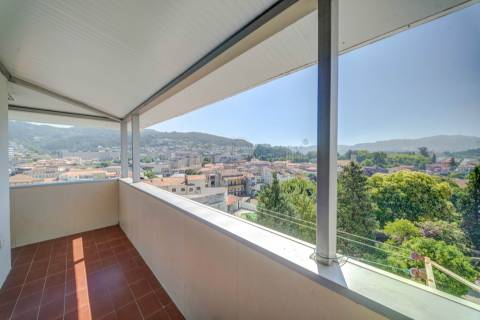 Apartamento T3 Duplex para alugar em Vizela