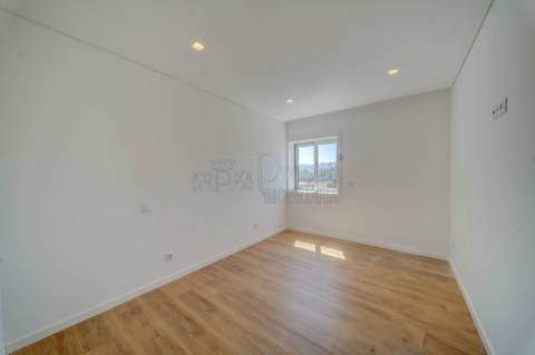 Apartamento T3 Duplex para alugar em Vizela