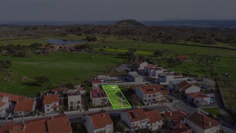Lote de terreno para construção de moradia geminada em Castelo Branco