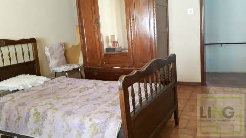 Moradia Geminada T3 situada em Monfortinho