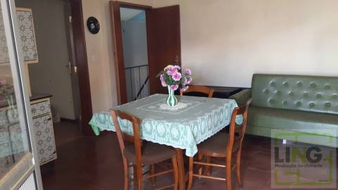 Moradia Geminada T3 situada em Monfortinho