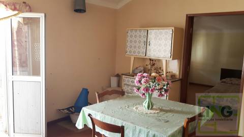 Moradia Geminada T3 situada em Monfortinho