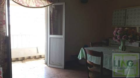 Moradia Geminada T3 situada em Monfortinho