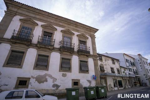 Solar localizado em Castelo Branco,  na zona histórica da cidade.