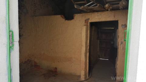 Moradia em Banda T5 em Monforte da Beira, excelente para projeto de alojamento local