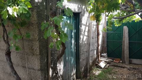 Moradia em Banda T5 em Monforte da Beira, excelente para projeto de alojamento local